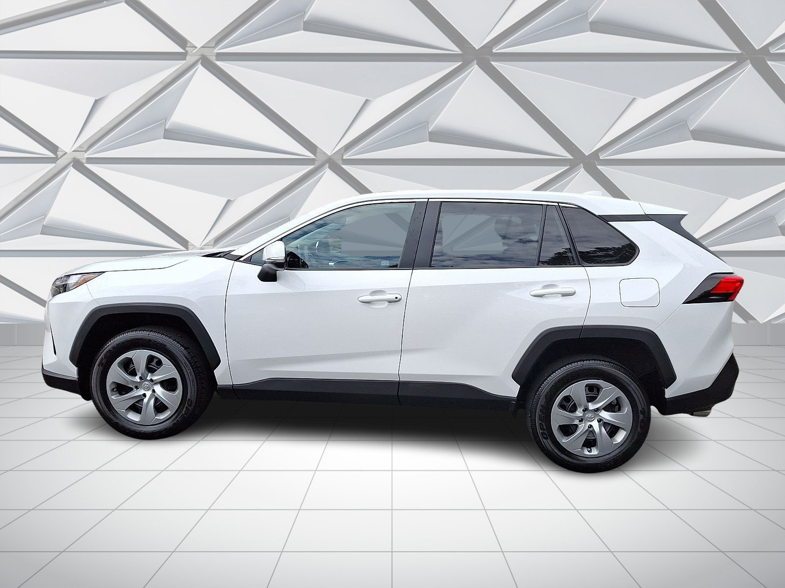 Used 2023 Toyota RAV4 LE AWD/4WD image 6