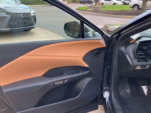 Used 2025 Lexus RX 350 Premium w/ Accessory Package image 11