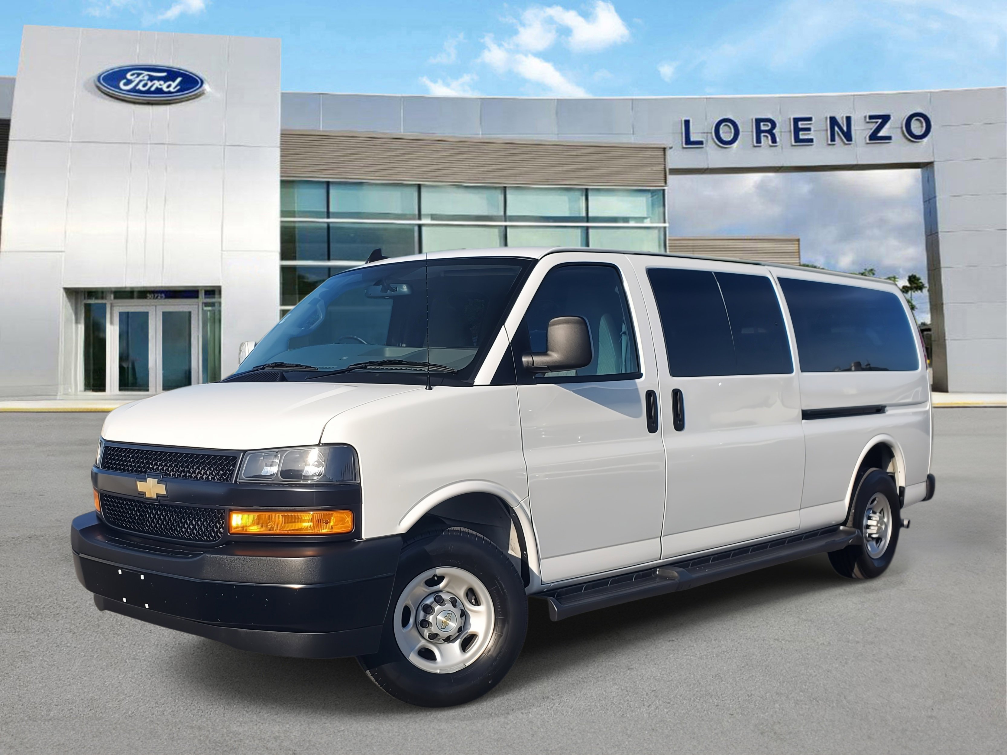 Used 2023 Chevrolet Express 3500 LS video 1