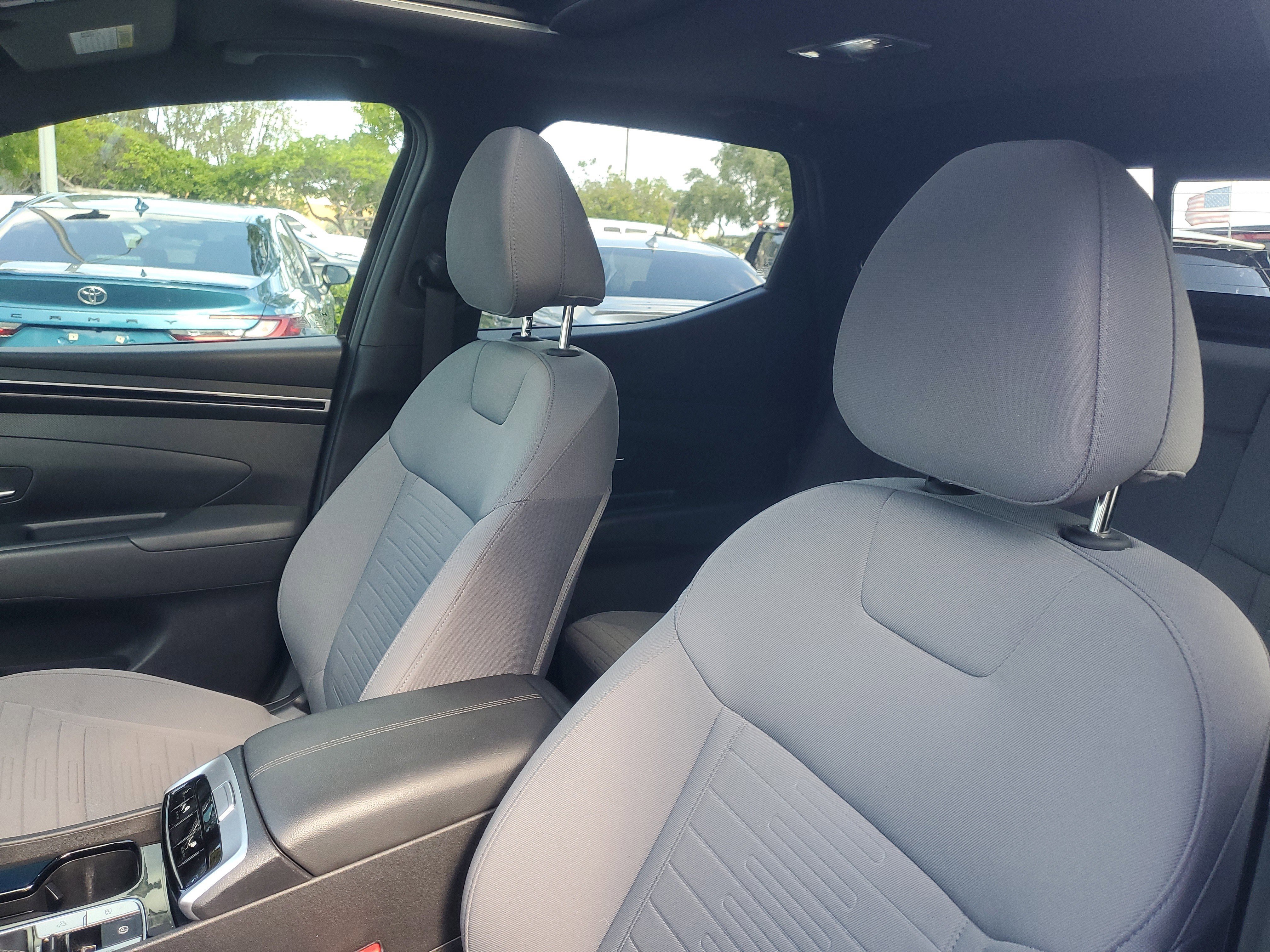 Used 2022 Hyundai Santa Cruz SEL w/ Activity Package FWD image 15