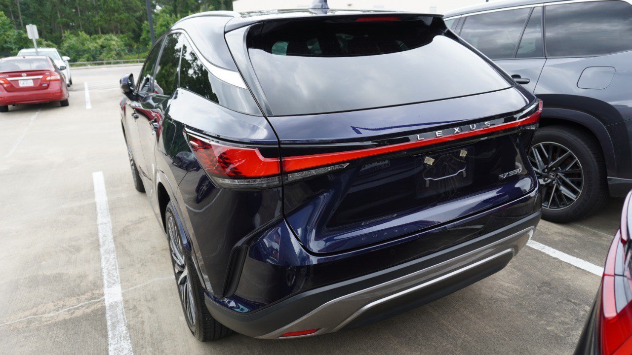 Certified 2023 Lexus RX 350 Premium Plus w/ Cold Area Package FWD image 7