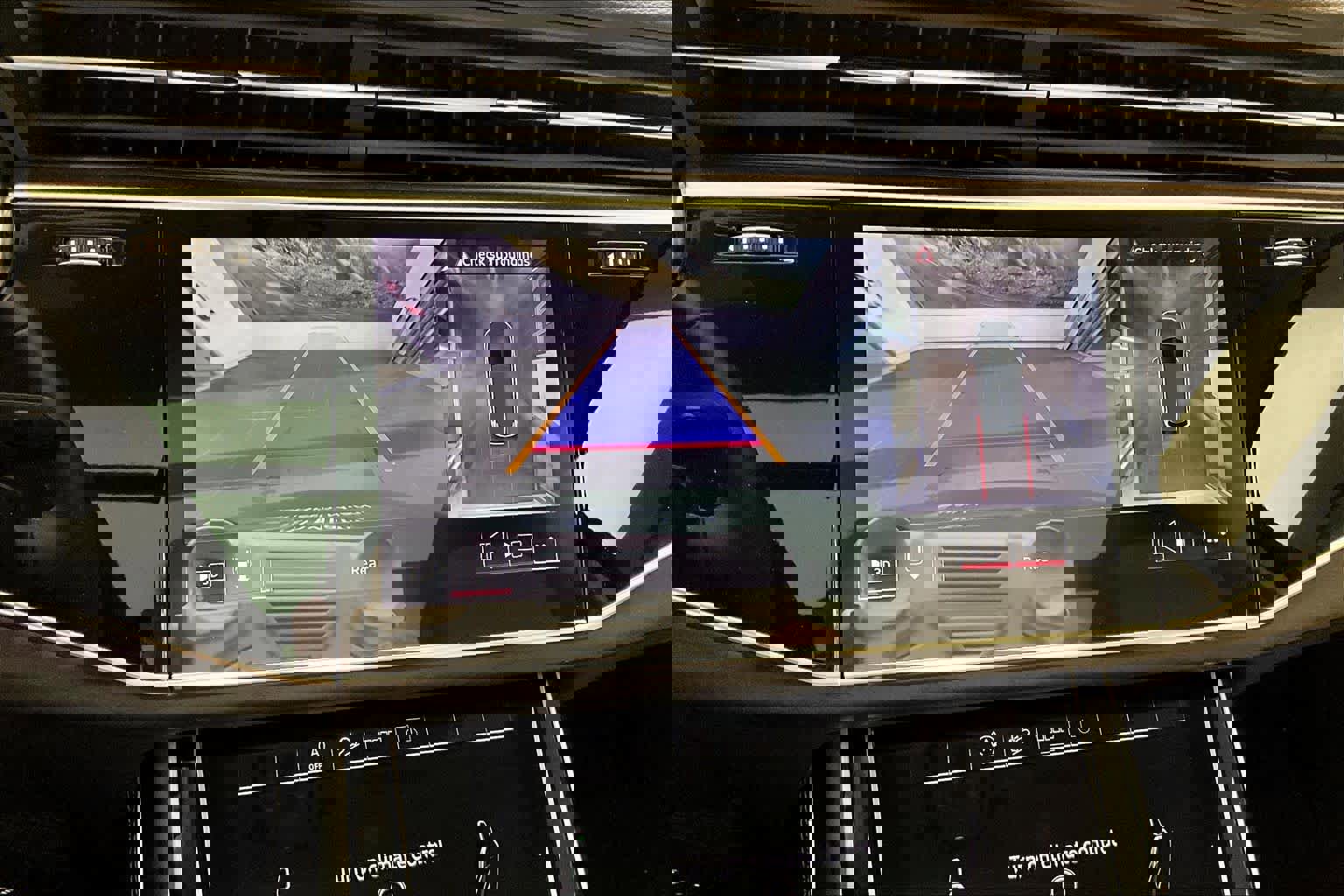 Used 2025 Audi Q7 Premium Plus image 29