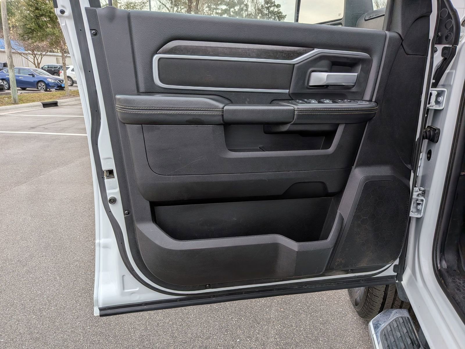 Used 2024 RAM 2500 Big Horn image 12