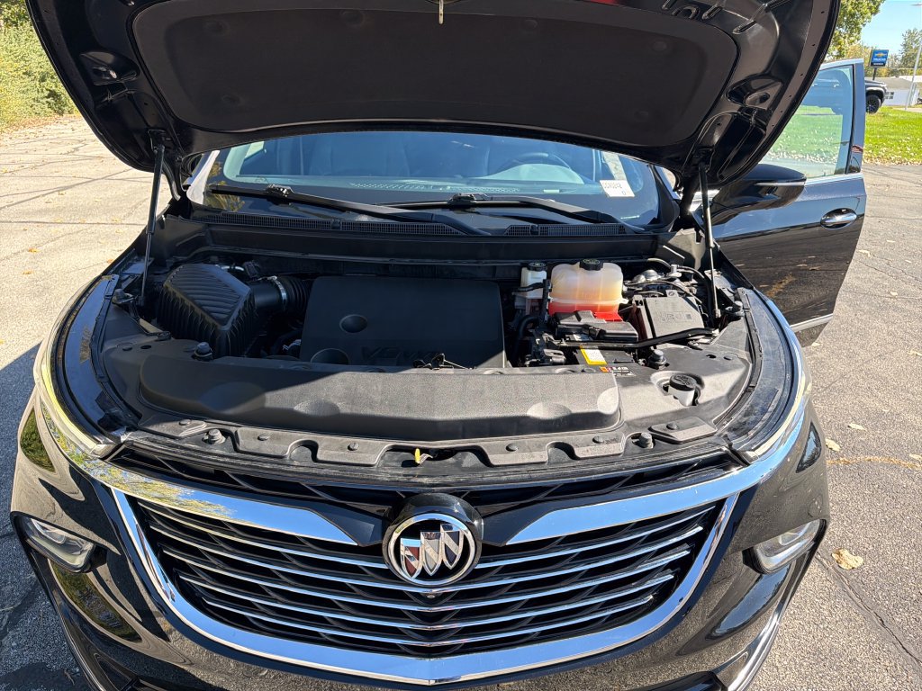 Used 2023 Buick Enclave Essence AWD/4WD image 32