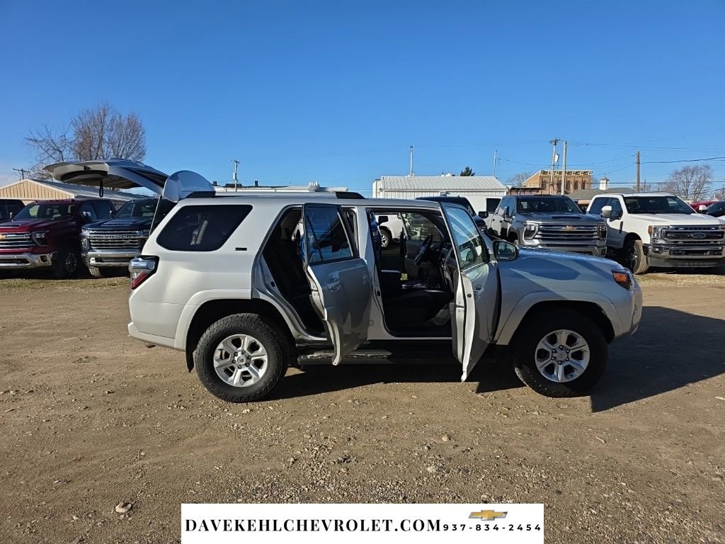 Used 2021 Toyota 4Runner SR5 image 35