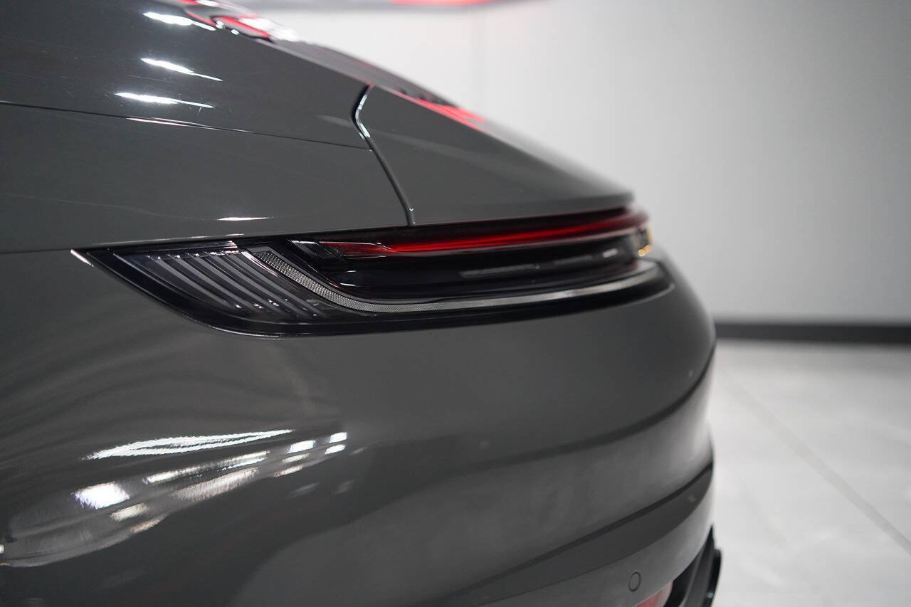 Used 2021 Porsche 911 Targa 4S Heritage Design AWD/4WD image 26