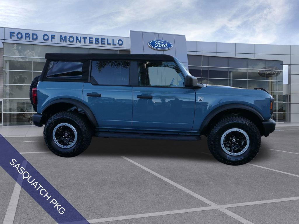 Used 2022 Ford Bronco Big Bend w/ Sasquatch Package image 2