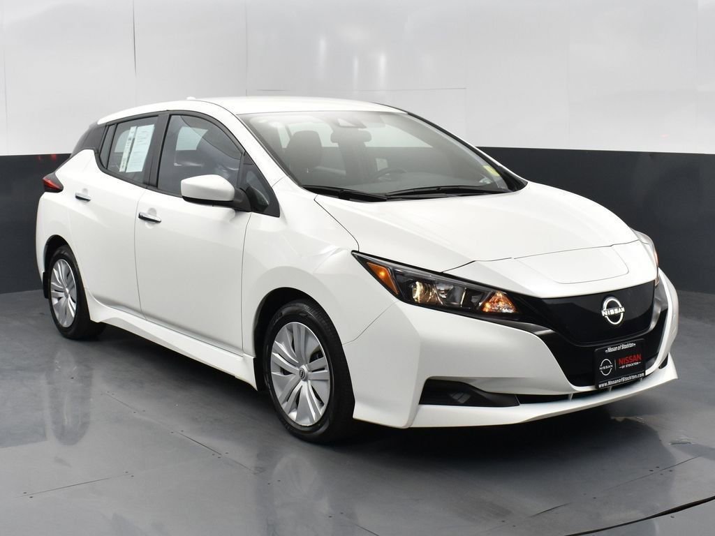 Used 2024 Nissan Leaf S image 1