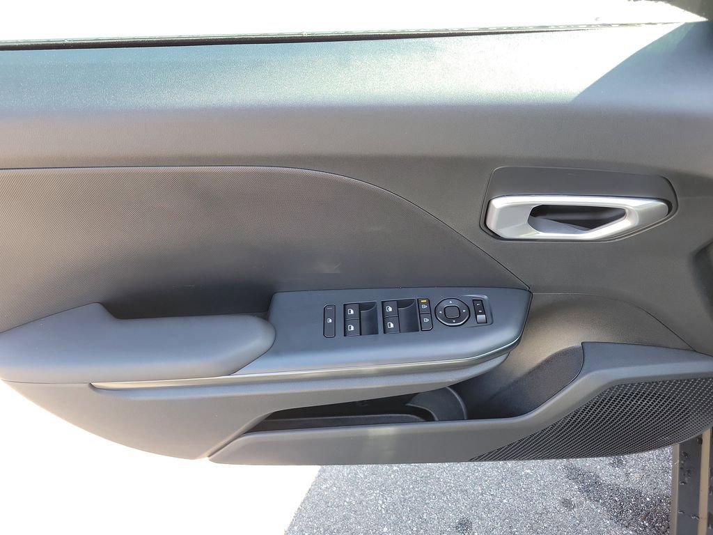 New 2026 Kia K4 LXS image 18