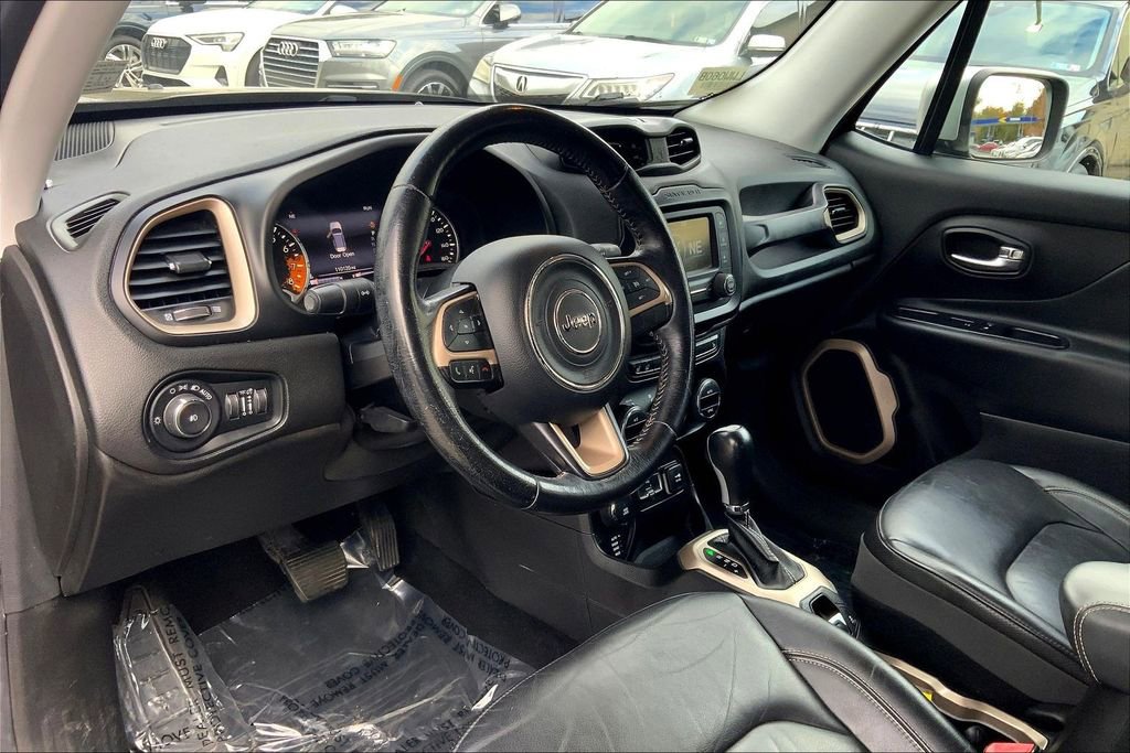 Used 2016 Jeep Renegade Limited image 17