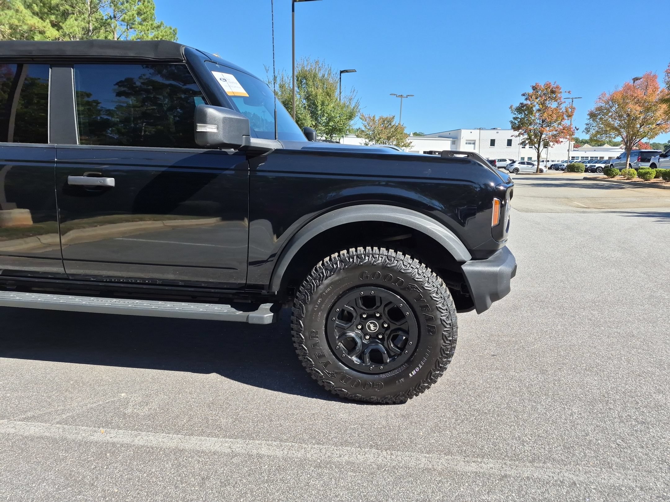 Certified 2022 Ford Bronco Wildtrak AWD/4WD image 11