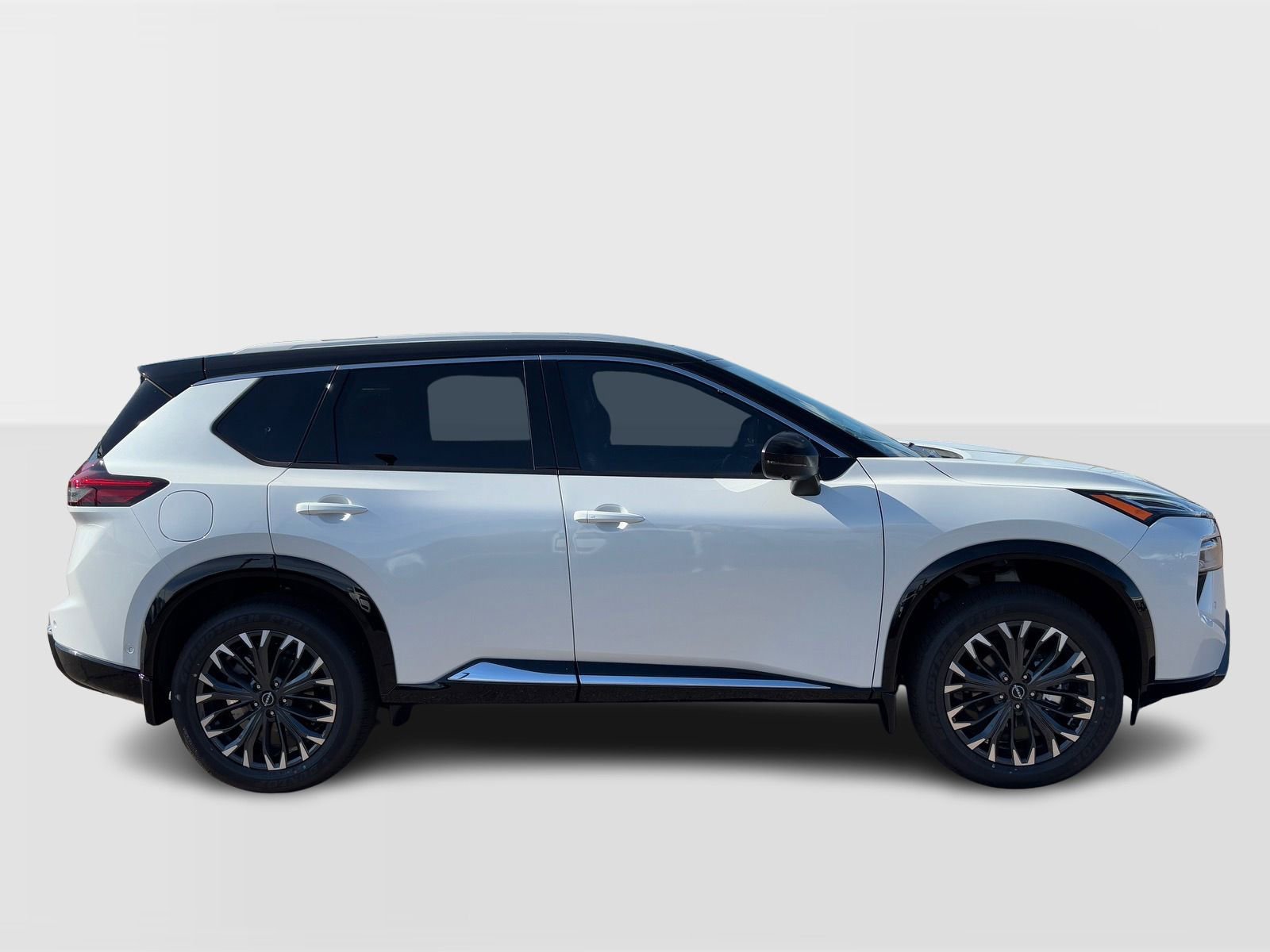 New 2026 Nissan Rogue Platinum w/ Platinum Premium Package image 8