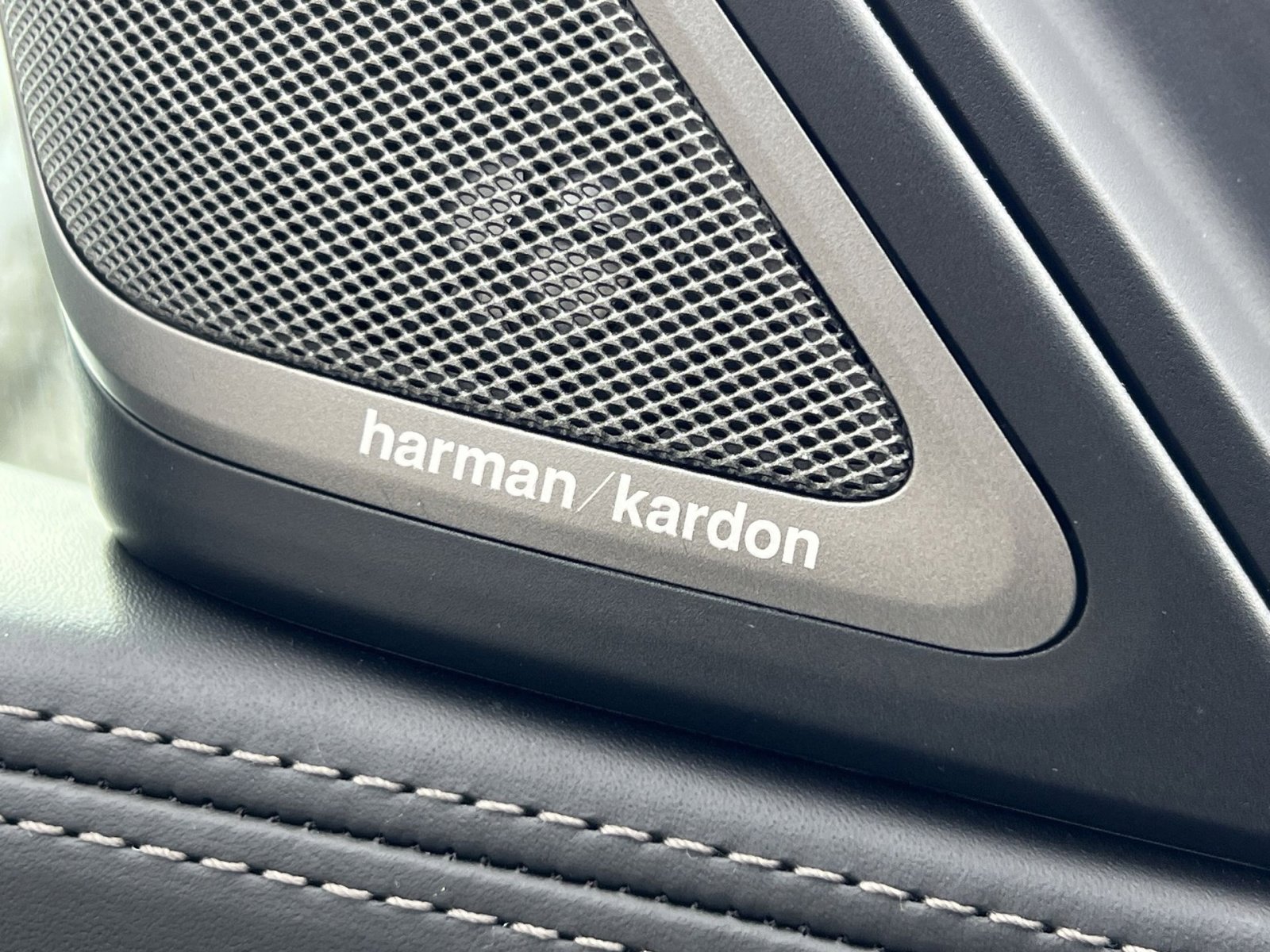 Used 2017 BMW 740i xDrive image 36