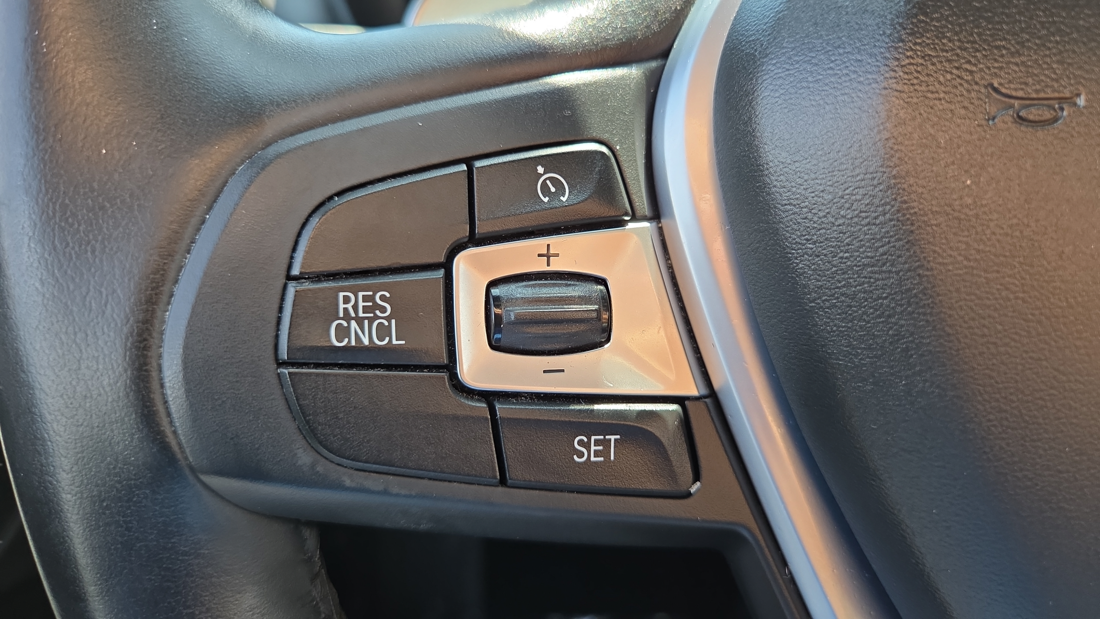 Used 2019 BMW X4 xDrive30i w/ Driving Assistance Package AWD/4WD image 23