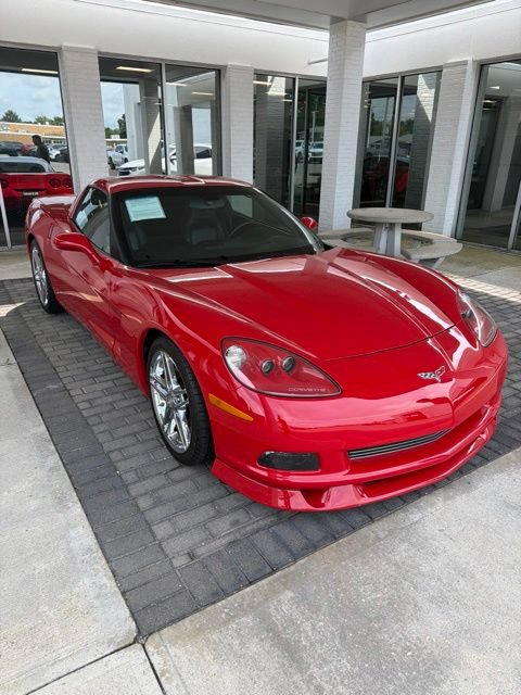 Used 2006 Chevrolet Corvette Coupe RWD image 3
