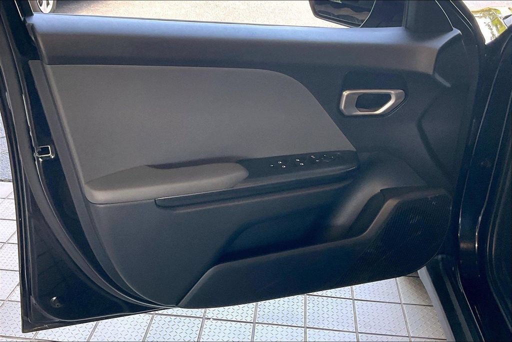 Used 2025 Kia K4 FWD image 2