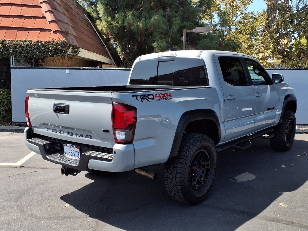 Used 2019 Toyota Tacoma TRD Off-Road w/ Exterior Package AWD/4WD image 5
