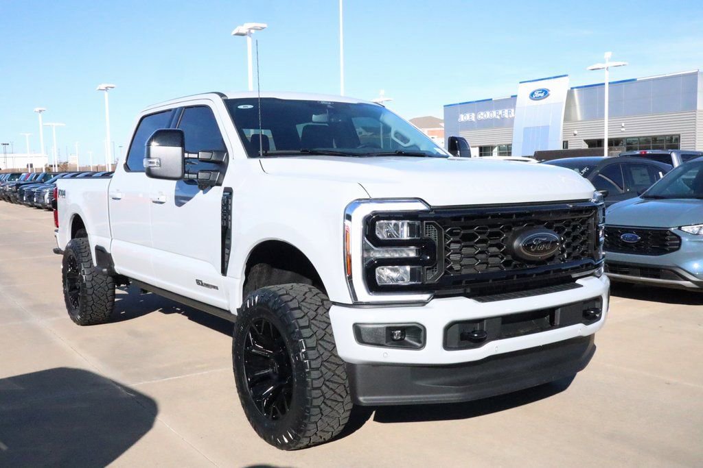New 2026 Ford F250 Lariat w/ Black Appearance Package