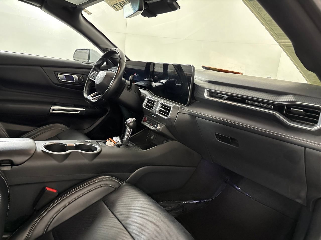 Used 2025 Ford Mustang Premium RWD image 25