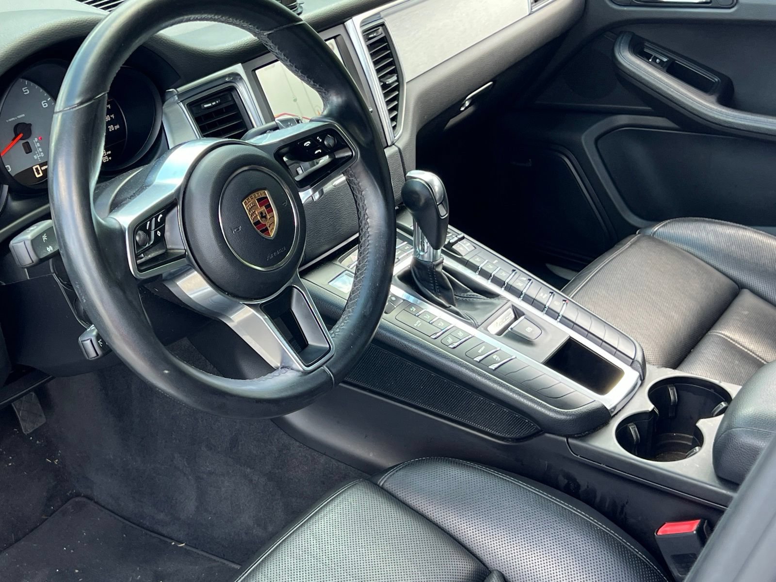 Used 2016 Porsche Macan S AWD/4WD image 4