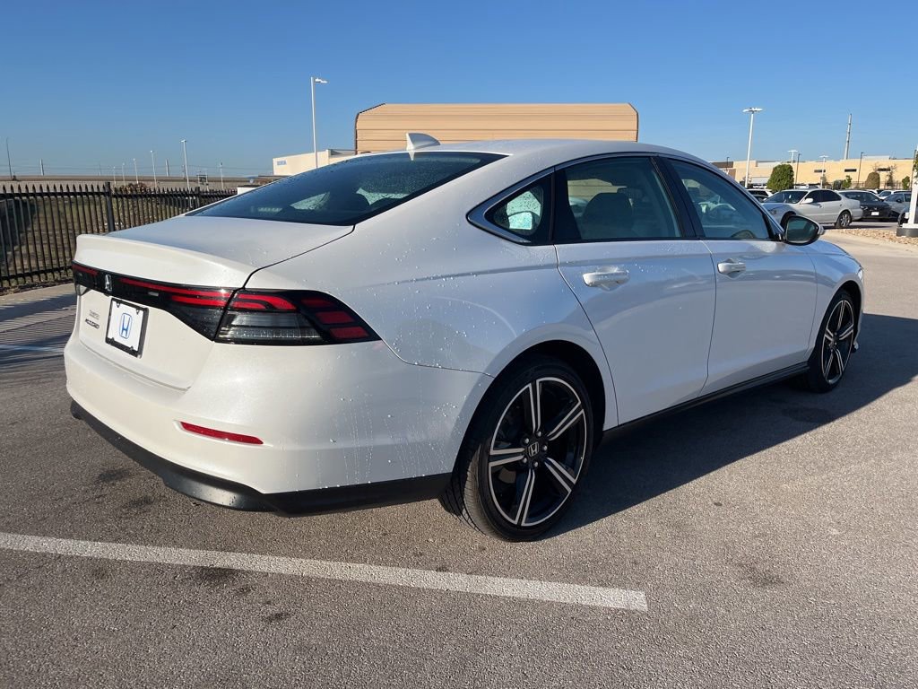 Used 2023 Honda Accord EX image 4