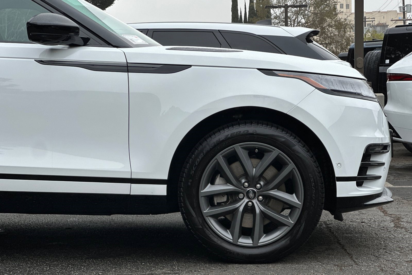 Used 2026 Land Rover Range Rover Velar Dynamic SE image 36