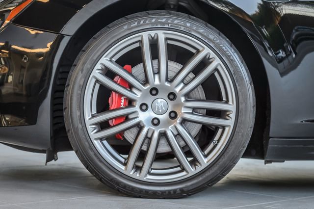Used 2018 Maserati Ghibli GranSport image 12