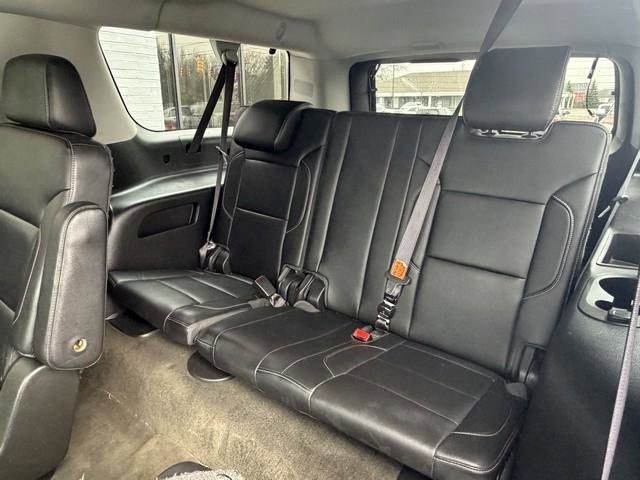 Used 2016 Chevrolet Suburban LT image 30