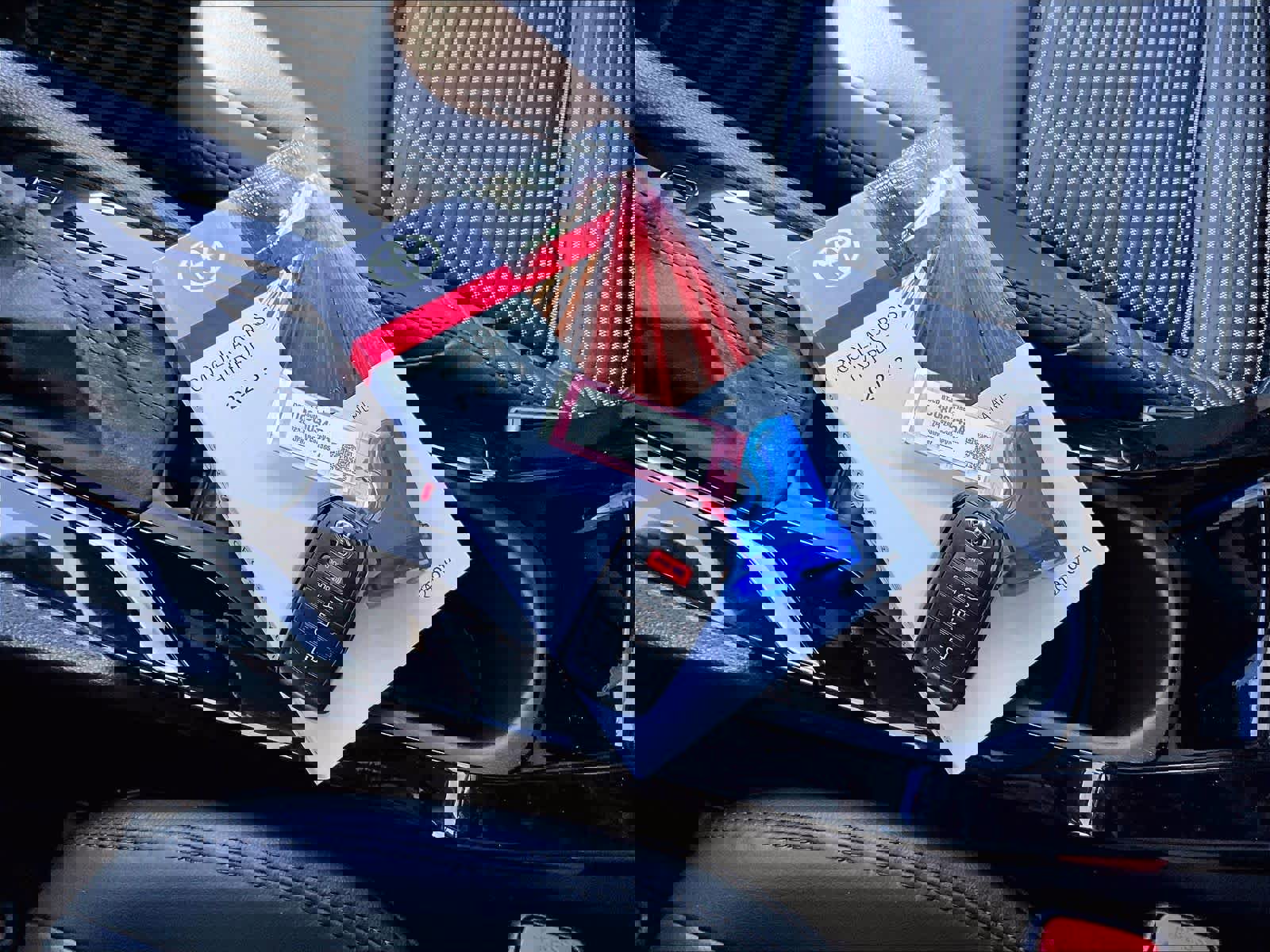 Used 2023 Toyota Corolla Cross XSE w/ Convenience Package image 31