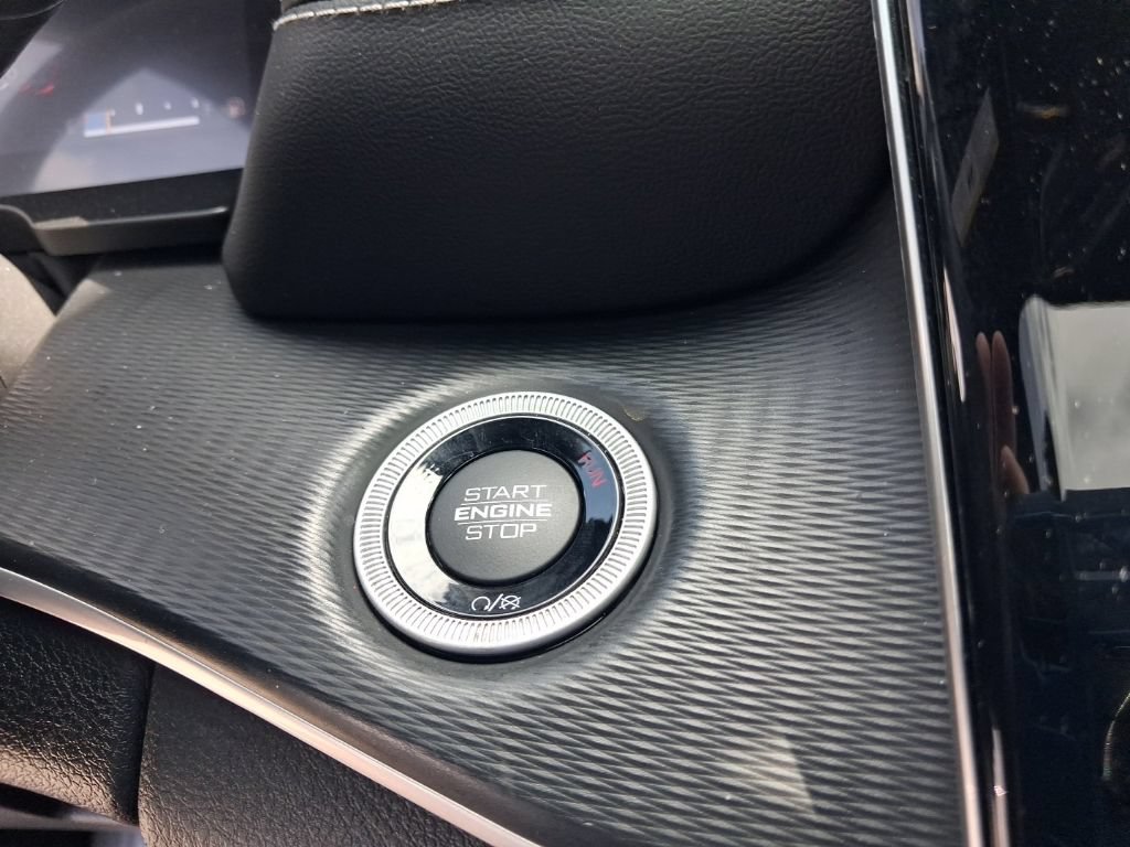 Certified 2023 Jeep Grand Cherokee Altitude AWD/4WD image 21