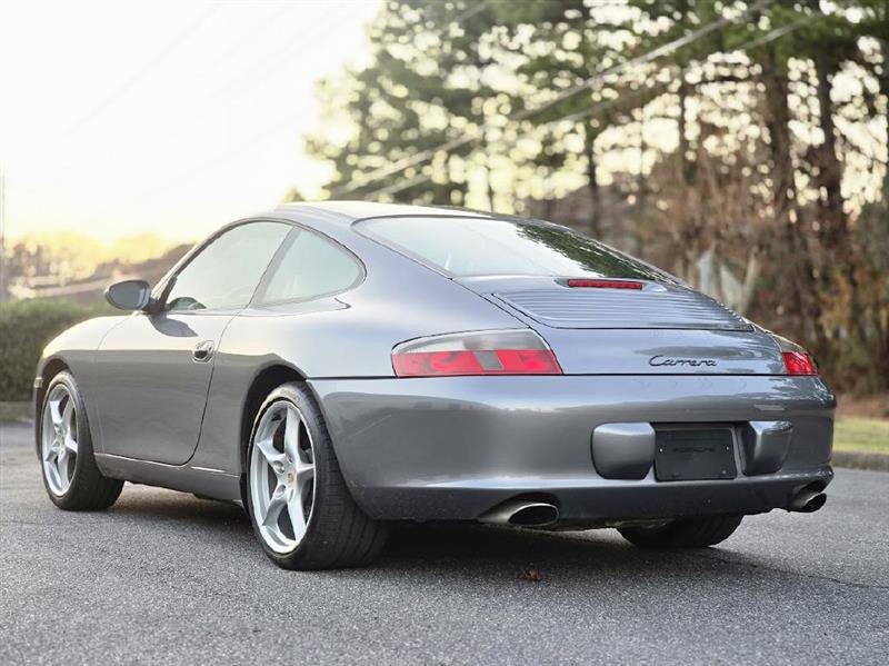Used 2003 Porsche 911 Carrera image 5