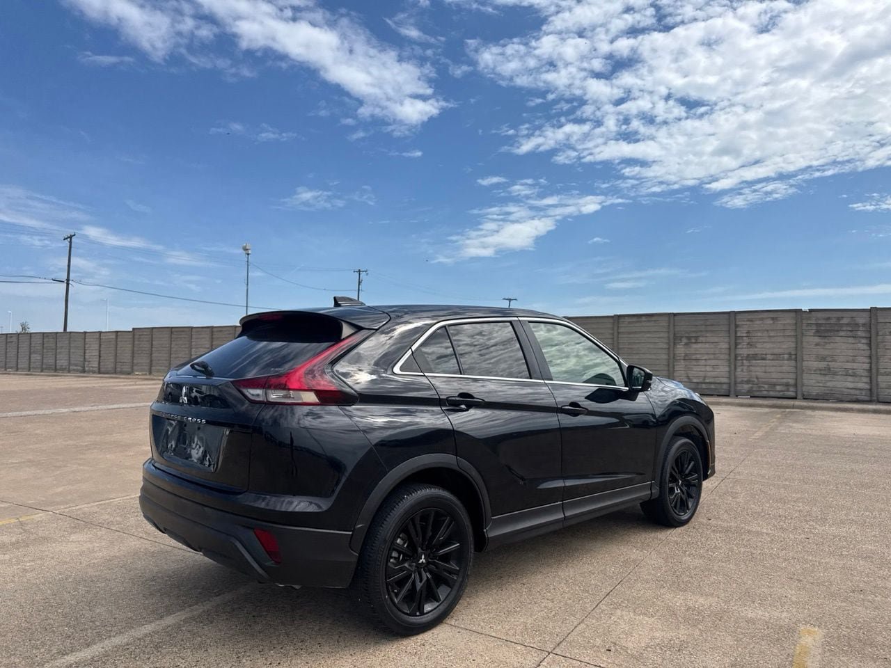 Used 2023 Mitsubishi Eclipse Cross LE AWD/4WD image 19