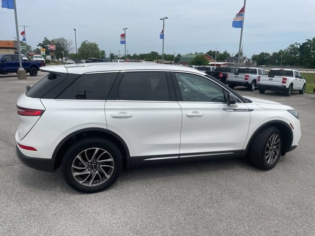 Used 2022 Lincoln Corsair AWD w/ Equipment Group 101A image 11