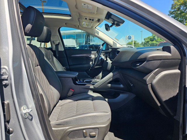 Used 2023 Buick Envision Avenir AWD/4WD image 10