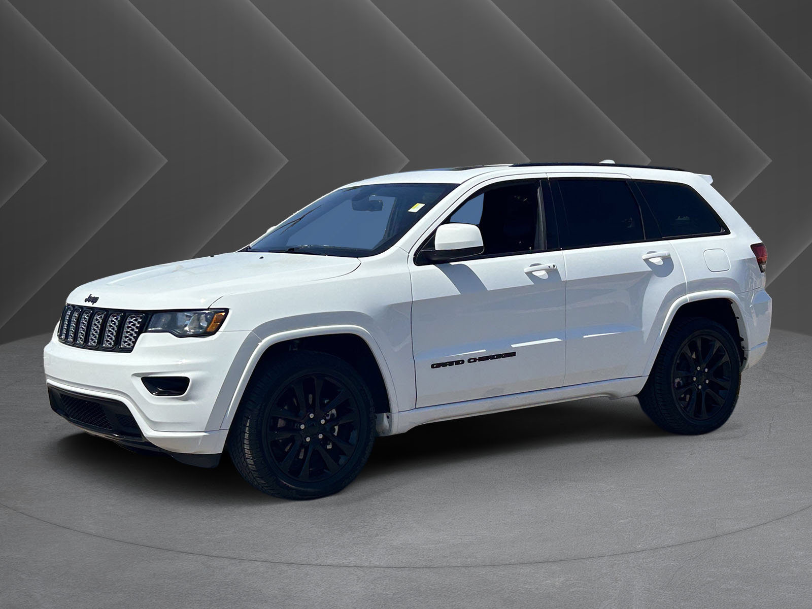 Used 2020 Jeep Grand Cherokee Altitude RWD image 34
