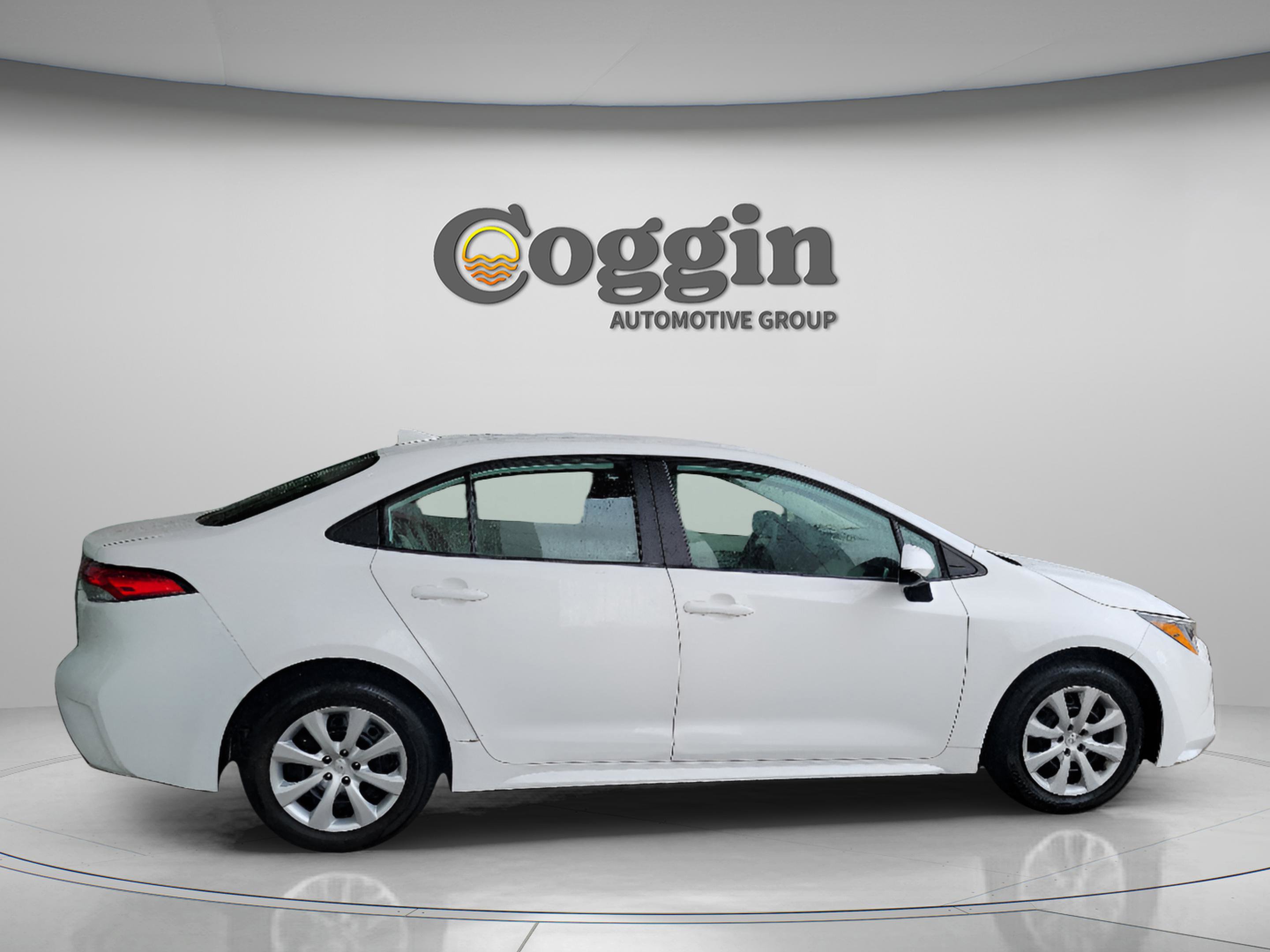 Used 2024 Toyota Corolla LE image 4