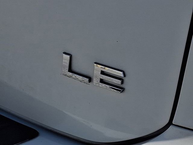 Used 2013 Nissan Quest LE w/ Value Cargo Pkg image 33