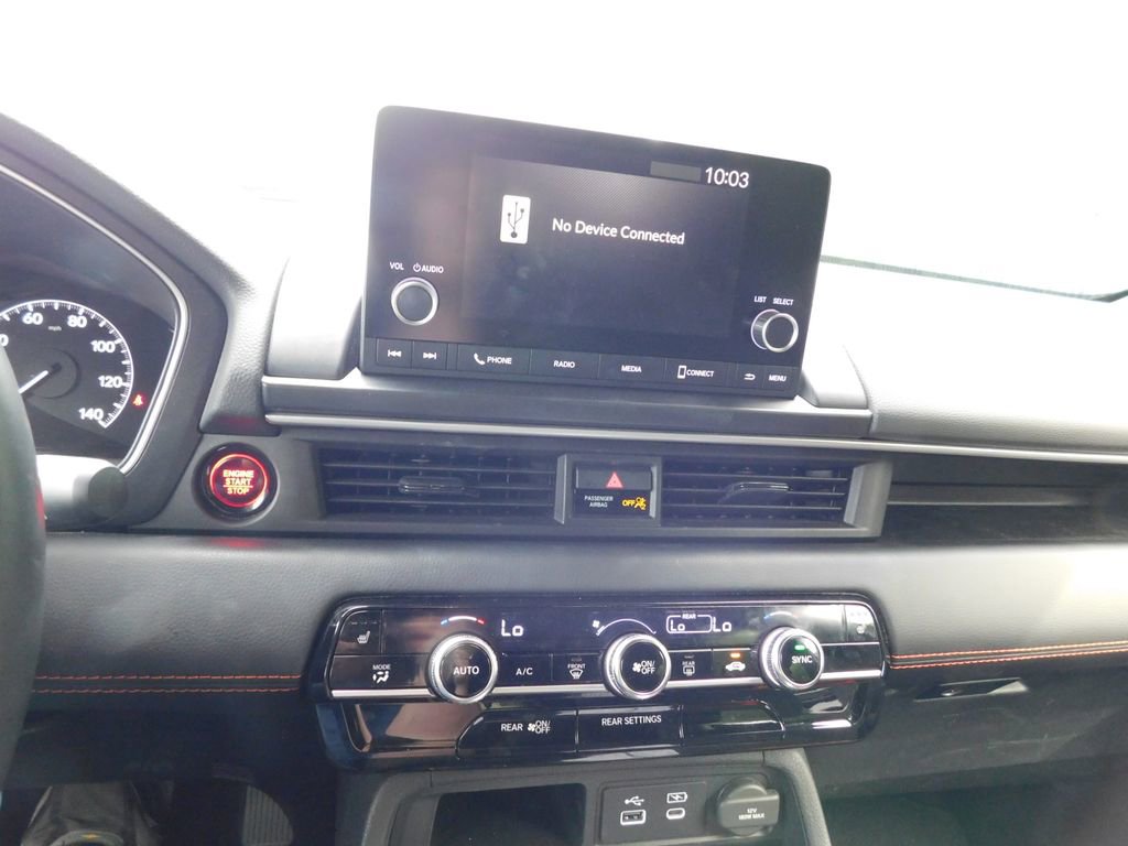 Used 2025 Honda Pilot Sport image 9