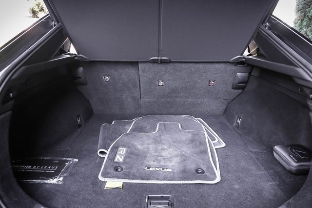 Certified 2023 Lexus RZ 450e Premium w/ Technology Package image 23