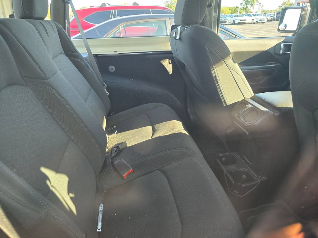 Used 2018 Jeep Wrangler Sport AWD/4WD image 12