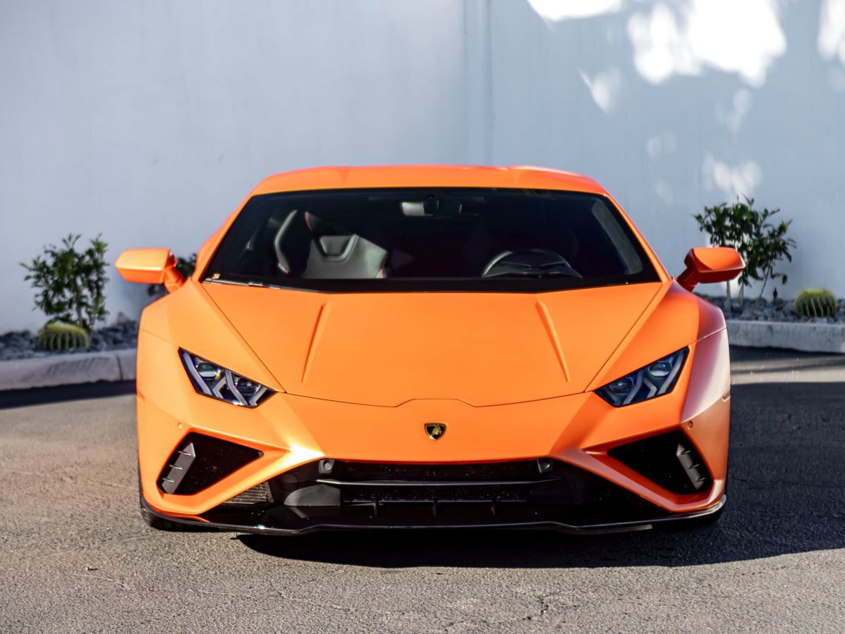 Used 2021 Lamborghini Huracan EVO image 3