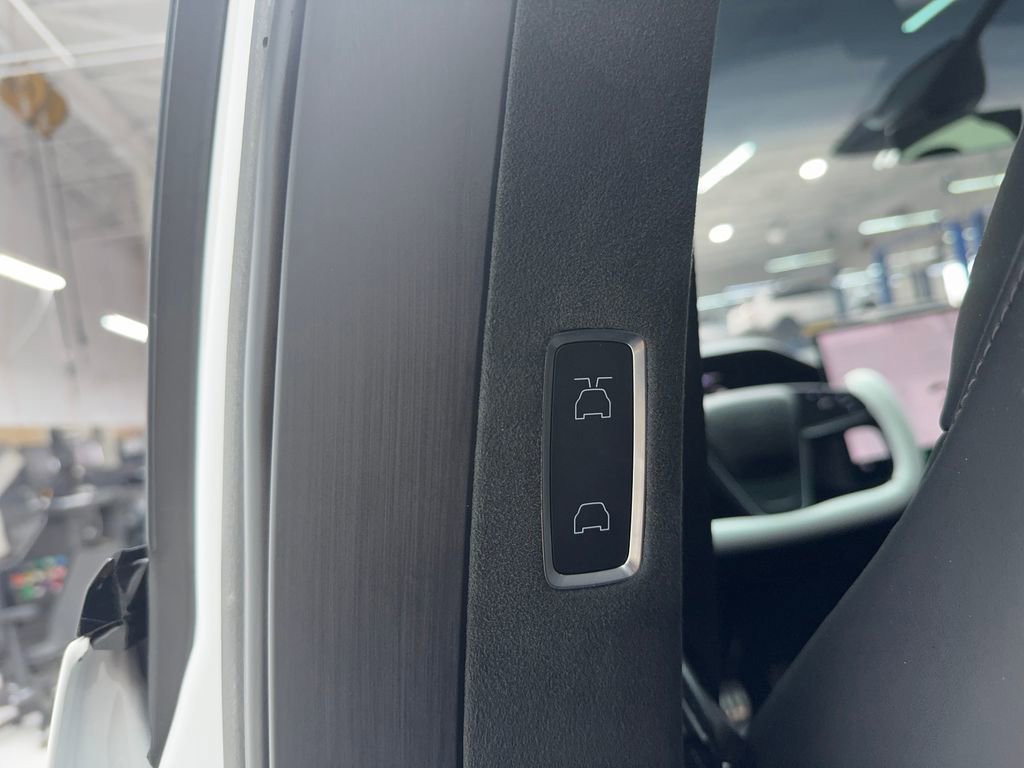 Used 2022 Tesla Model X Plaid image 61