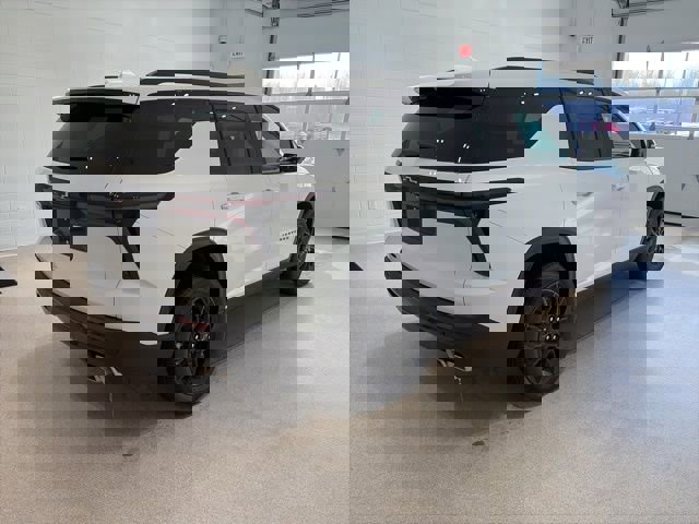 New 2026 Chevrolet Traverse LT w/ Midnight/Sport Edition image 6