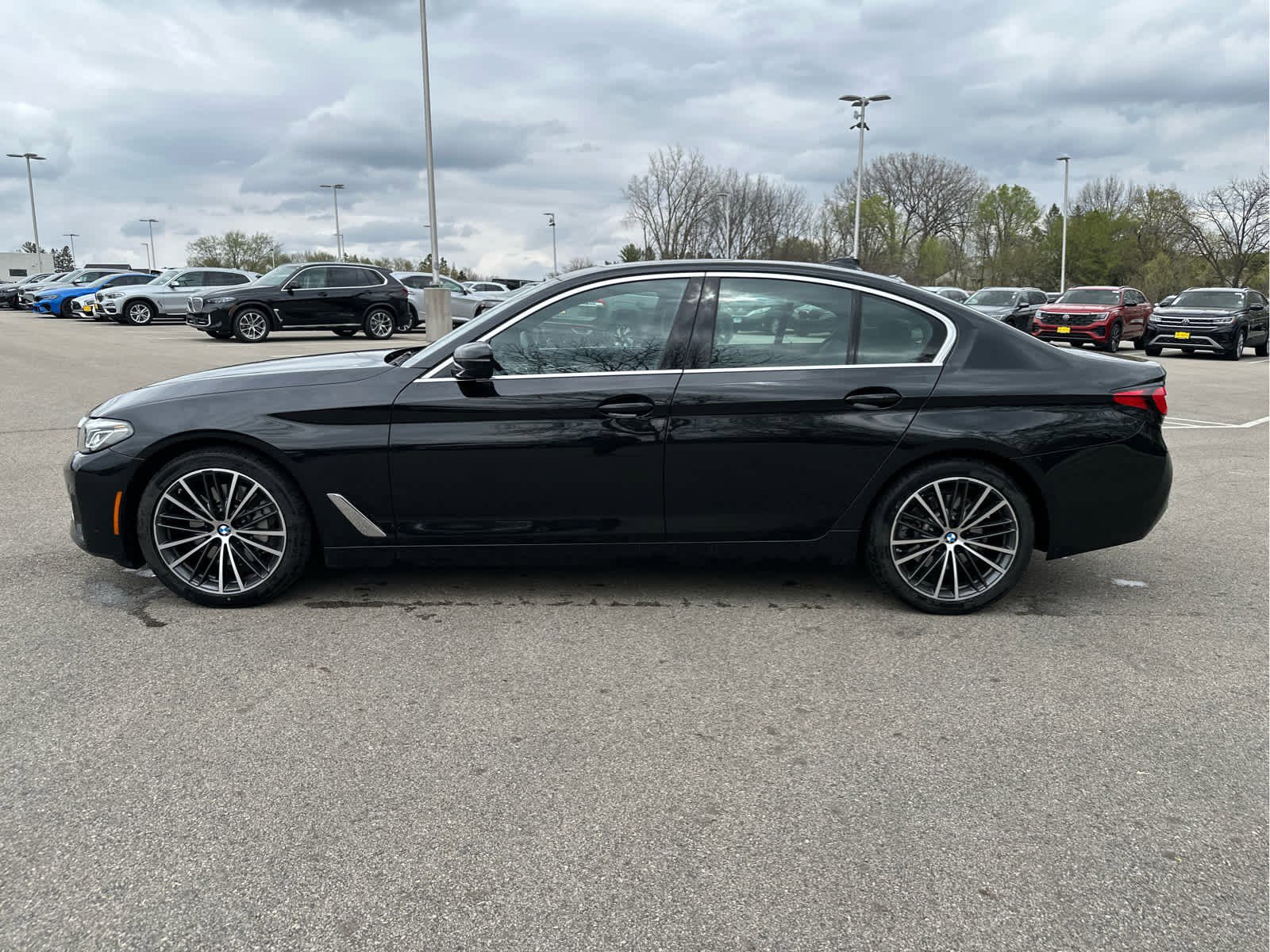 Certified 2023 BMW 530i xDrive w/ Premium Package AWD/4WD image 5