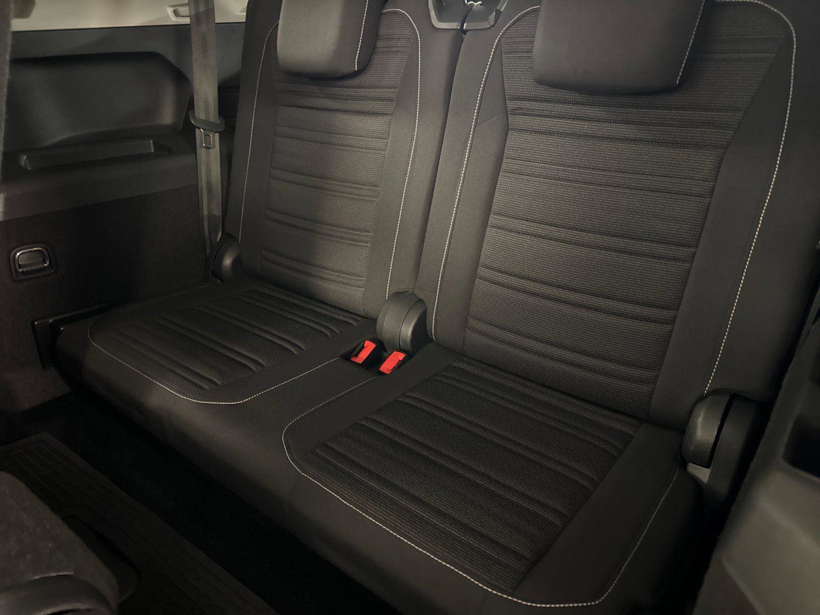 Used 2022 Volkswagen Tiguan S FWD image 14