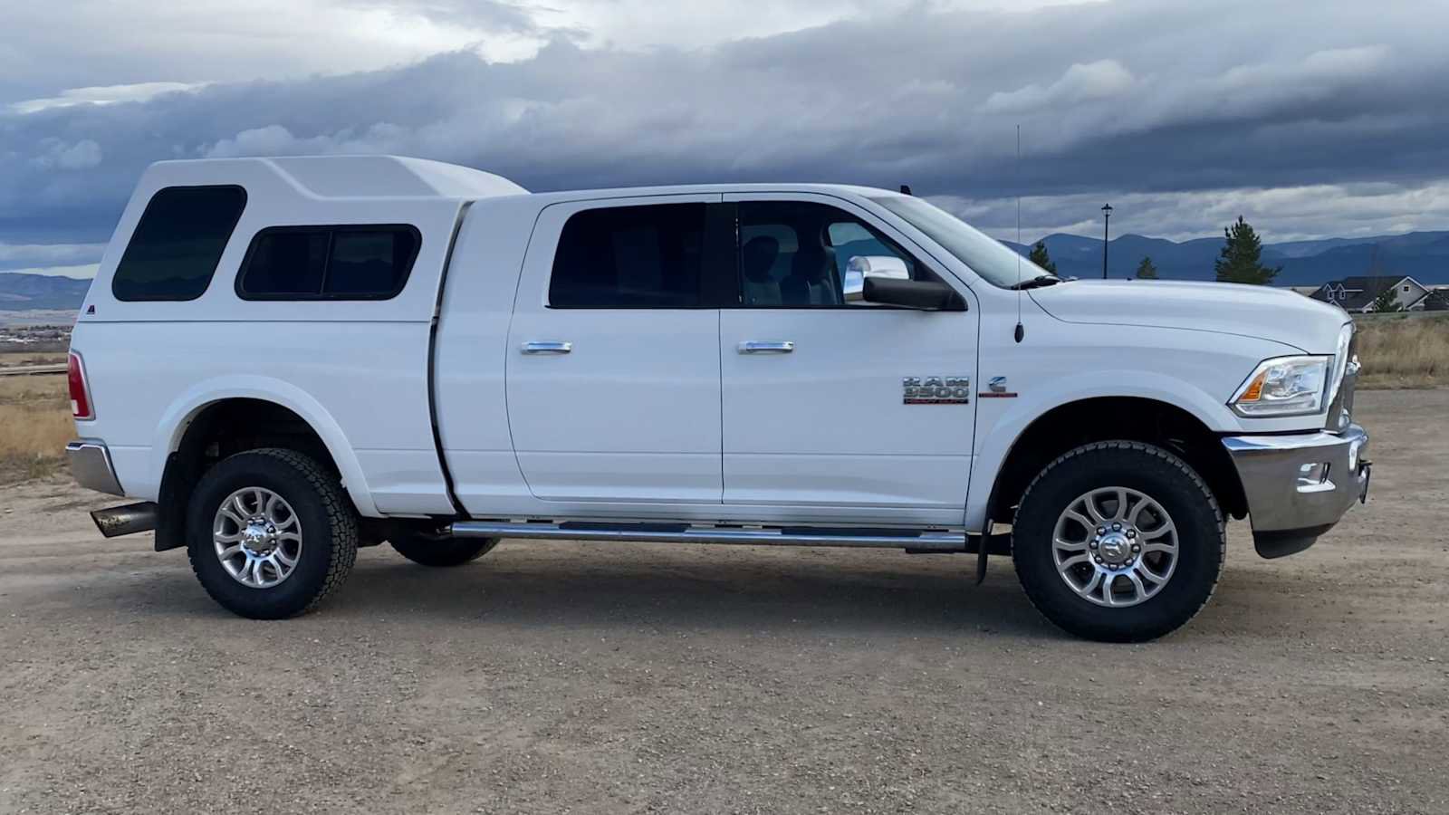Used 2014 RAM 3500 Laramie w/ Convenience Group image 2