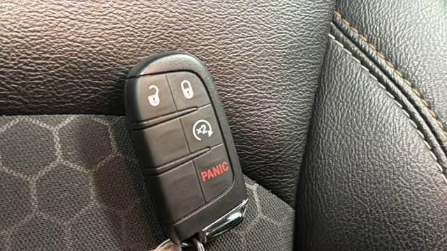 Used 2019 Jeep Compass Latitude w/ Popular Equipment Group image 20