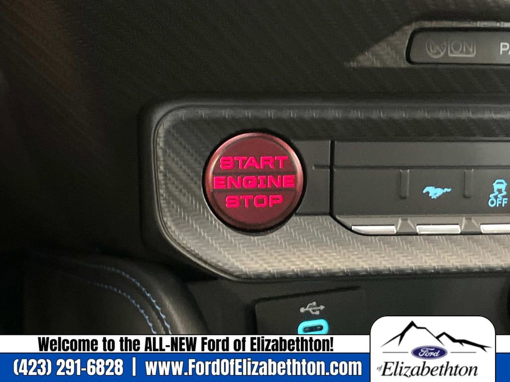 New 2025 Ford Mustang Dark Horse image 25