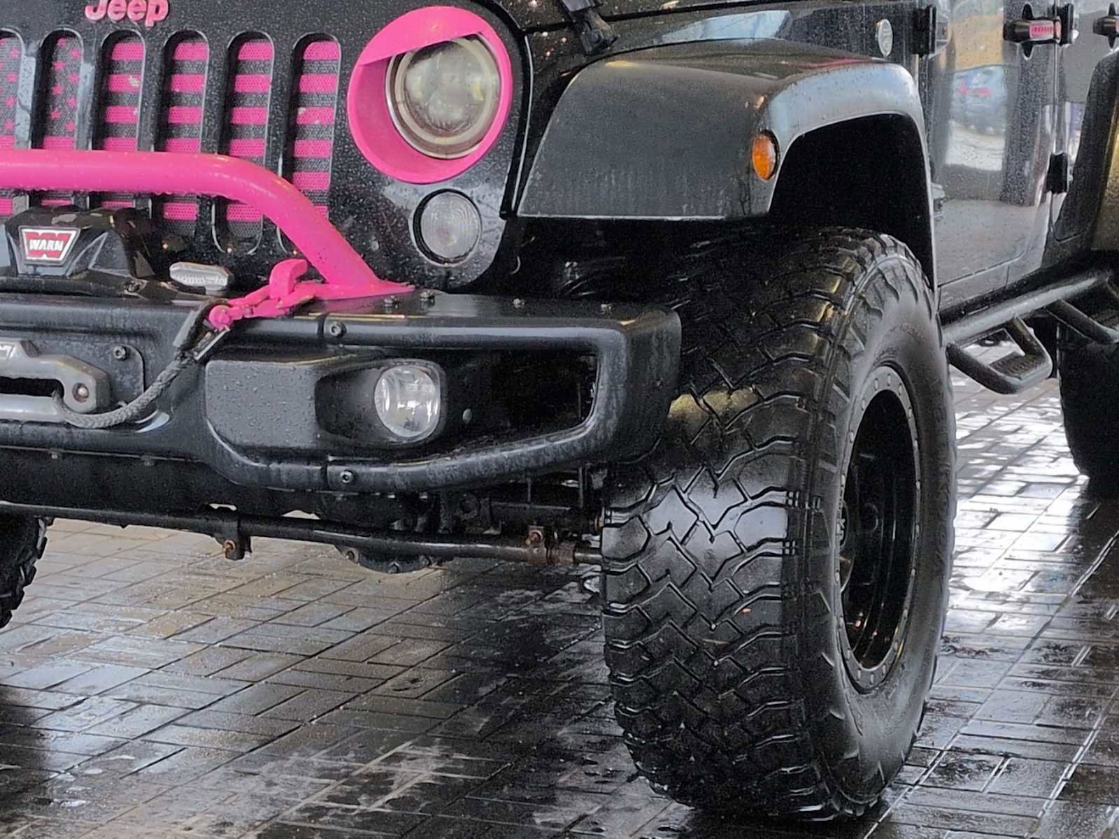 Used 2017 Jeep Wrangler Unlimited Sport w/ Connectivity Group image 11