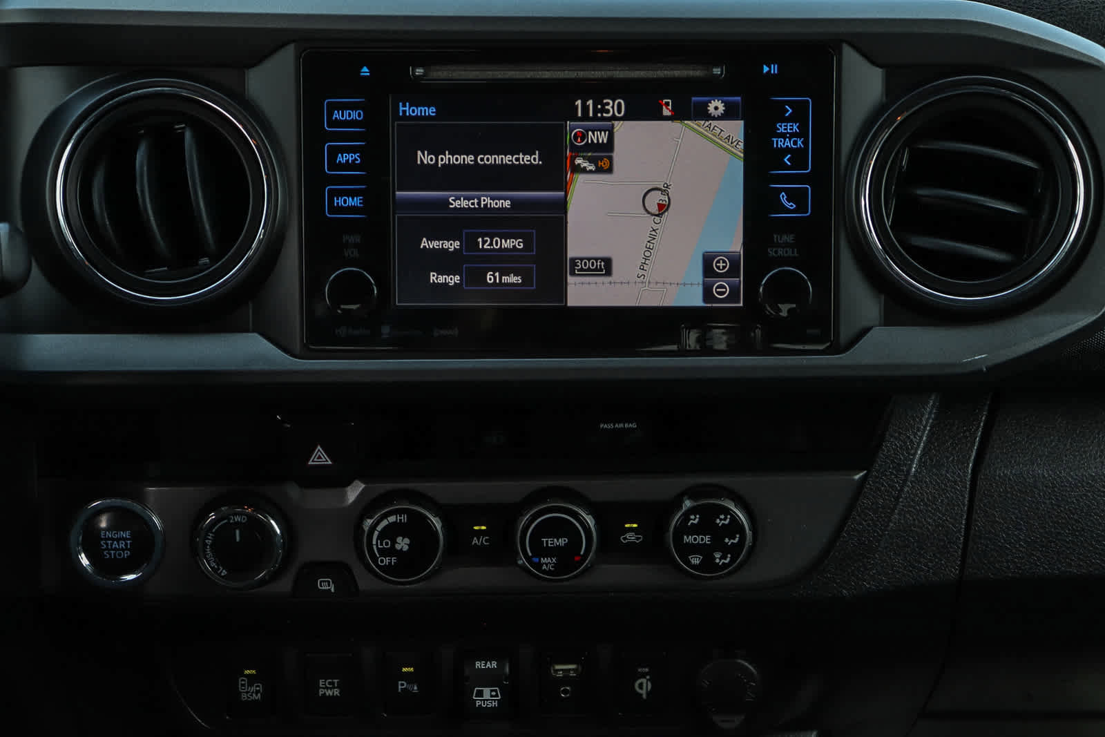 Used 2018 Toyota Tacoma TRD Sport w/ Technology Package image 14